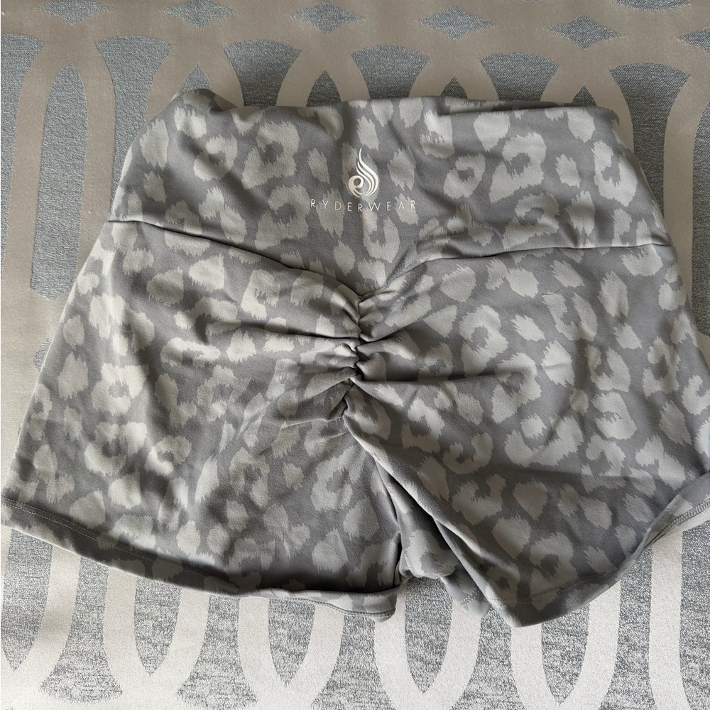 Ryderwear Women's Athletic Shorts in Gray Leopard Print
